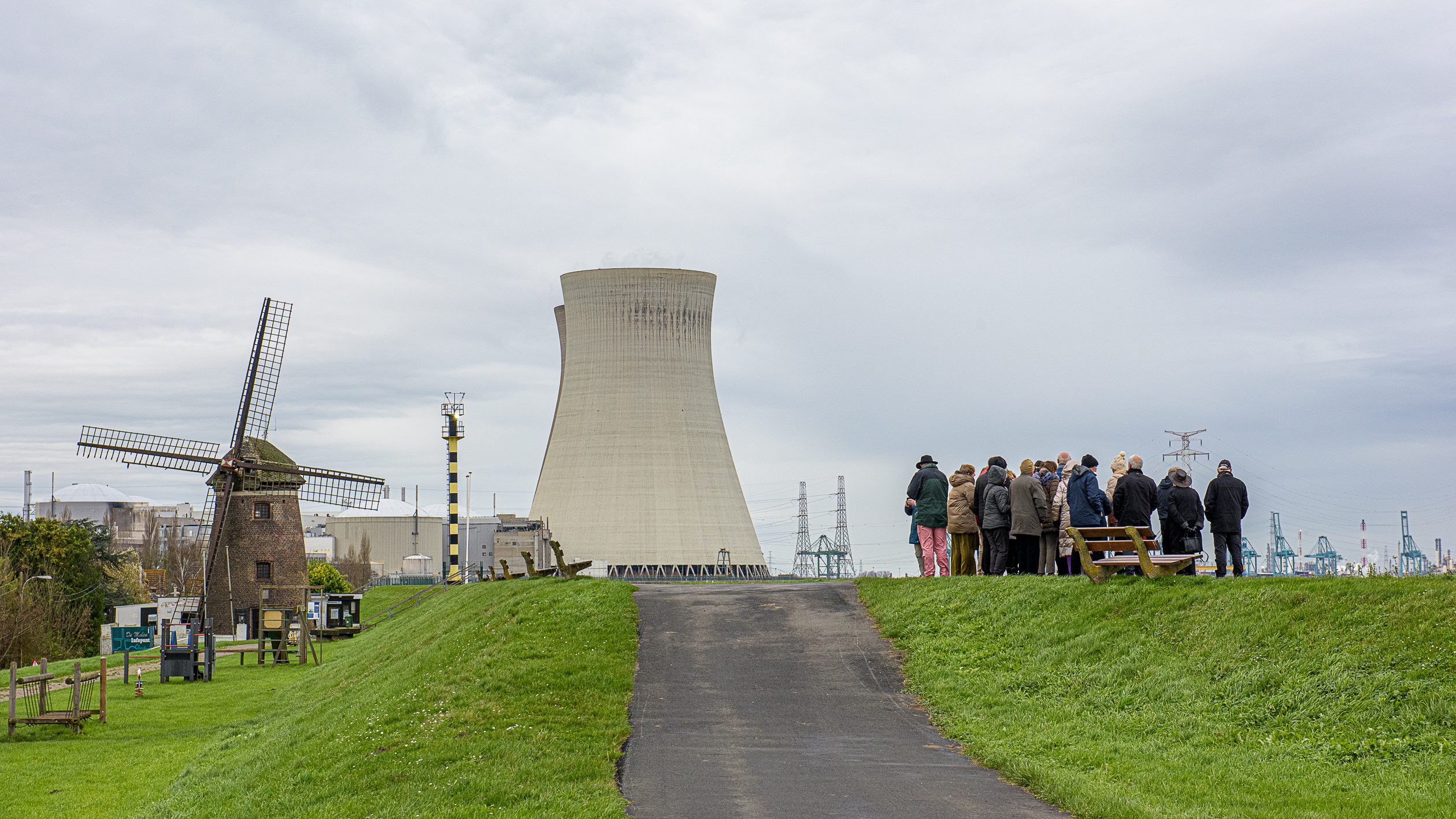 Beveren: polders, power and port